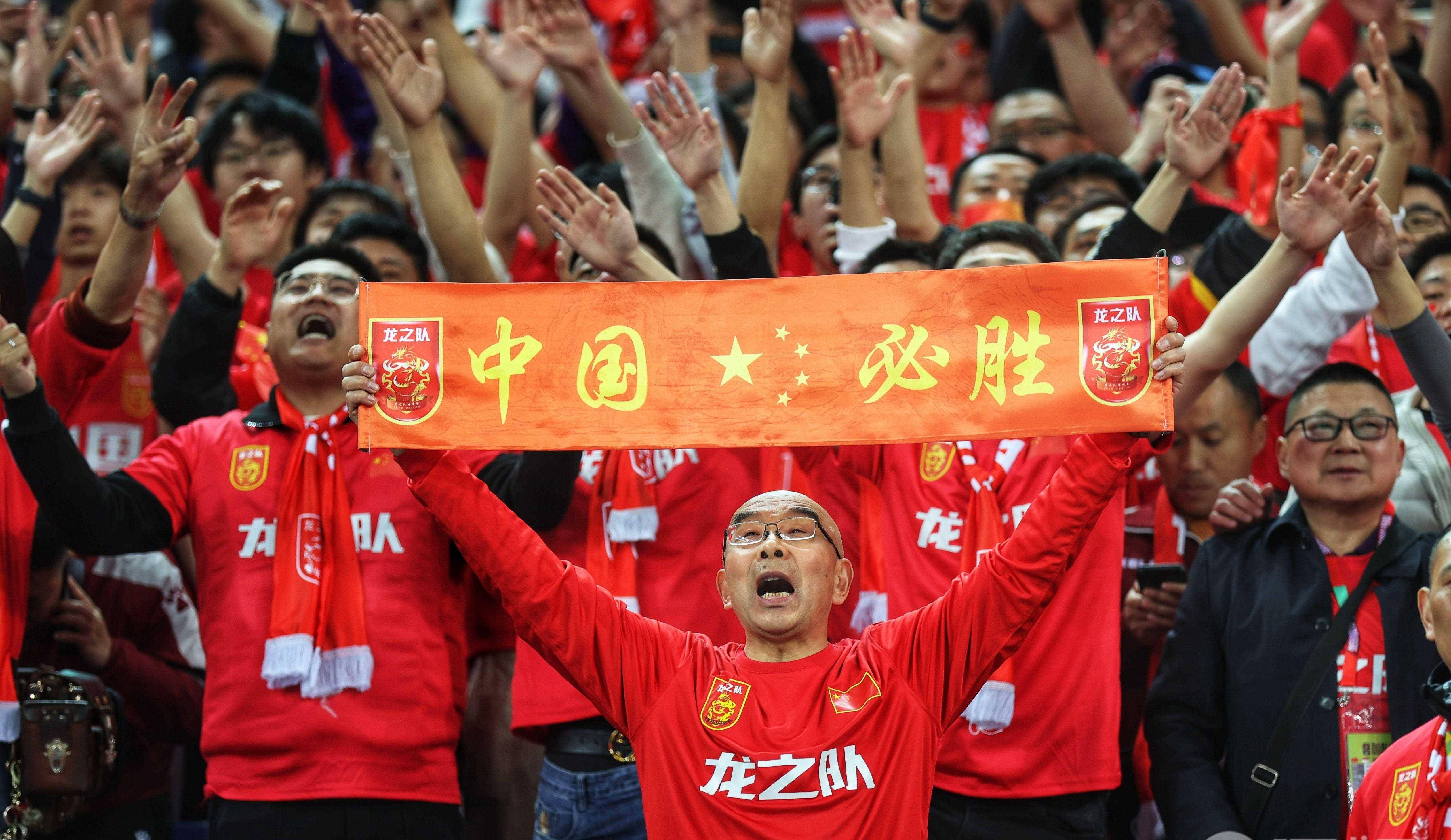 包含世界杯冠军赛场引发球迷热议,焦点谁是最强?的词条 包含世界杯冠军赛场引发球迷热议,焦点谁是最强?的词条