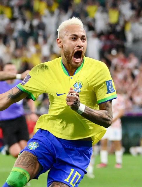 巴西国家队备战世预赛,内马尔展现领袖气质 巴西国家队备战世预赛,内马尔展现领袖气质