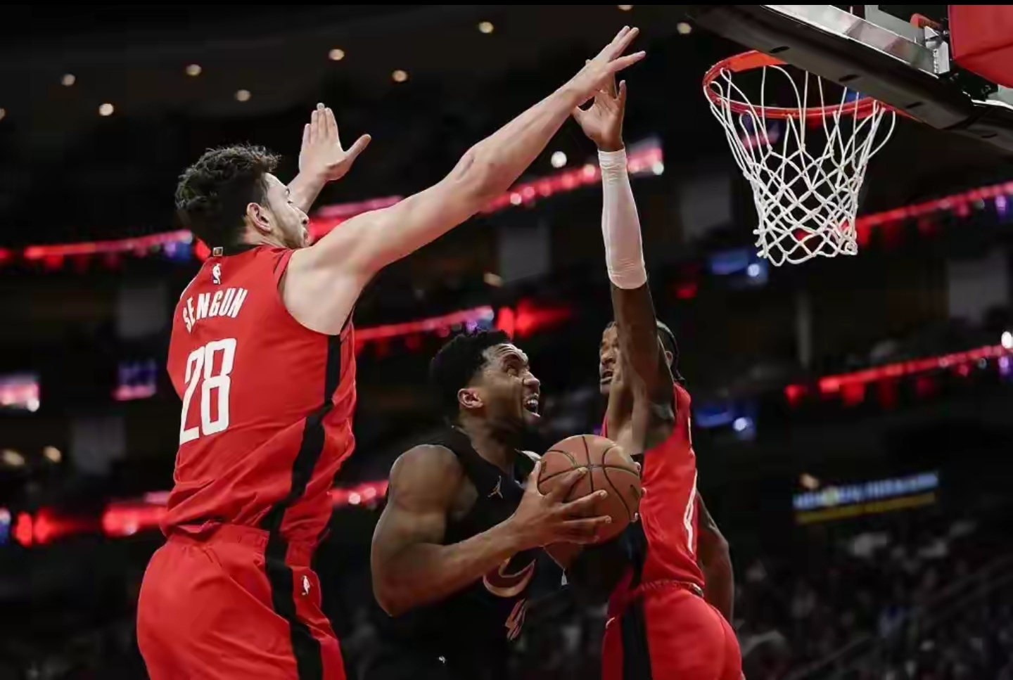 火箭擒鹈鹕，赢得五连胜