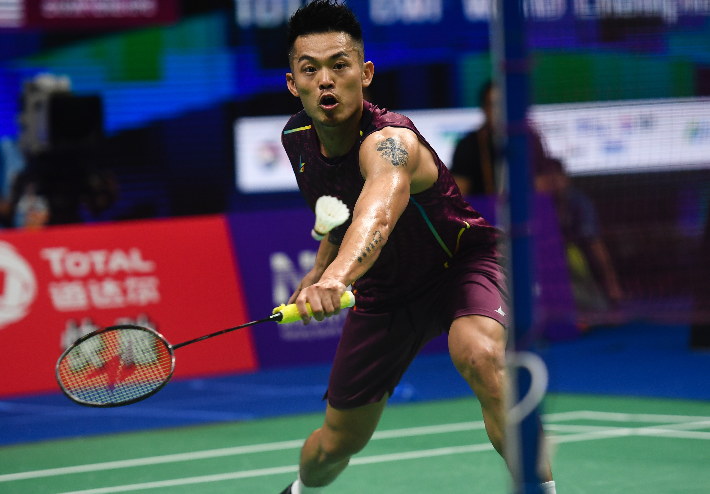 包含马来西亚羽毛球队血洗印度羽毛球队，林丹绝境逆转的词条