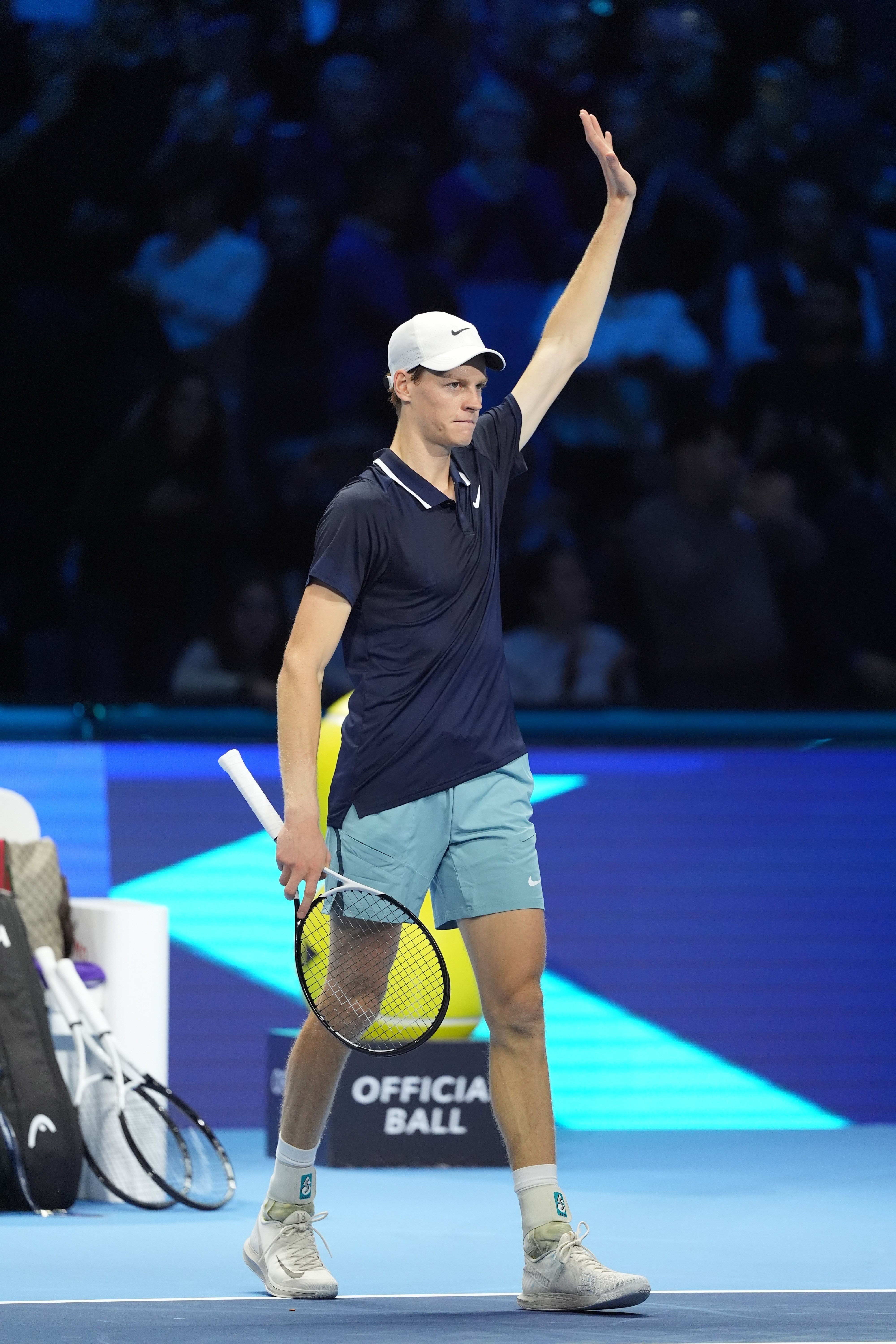 ATP总决赛横扫年终总决赛，辛纳惊艳四座