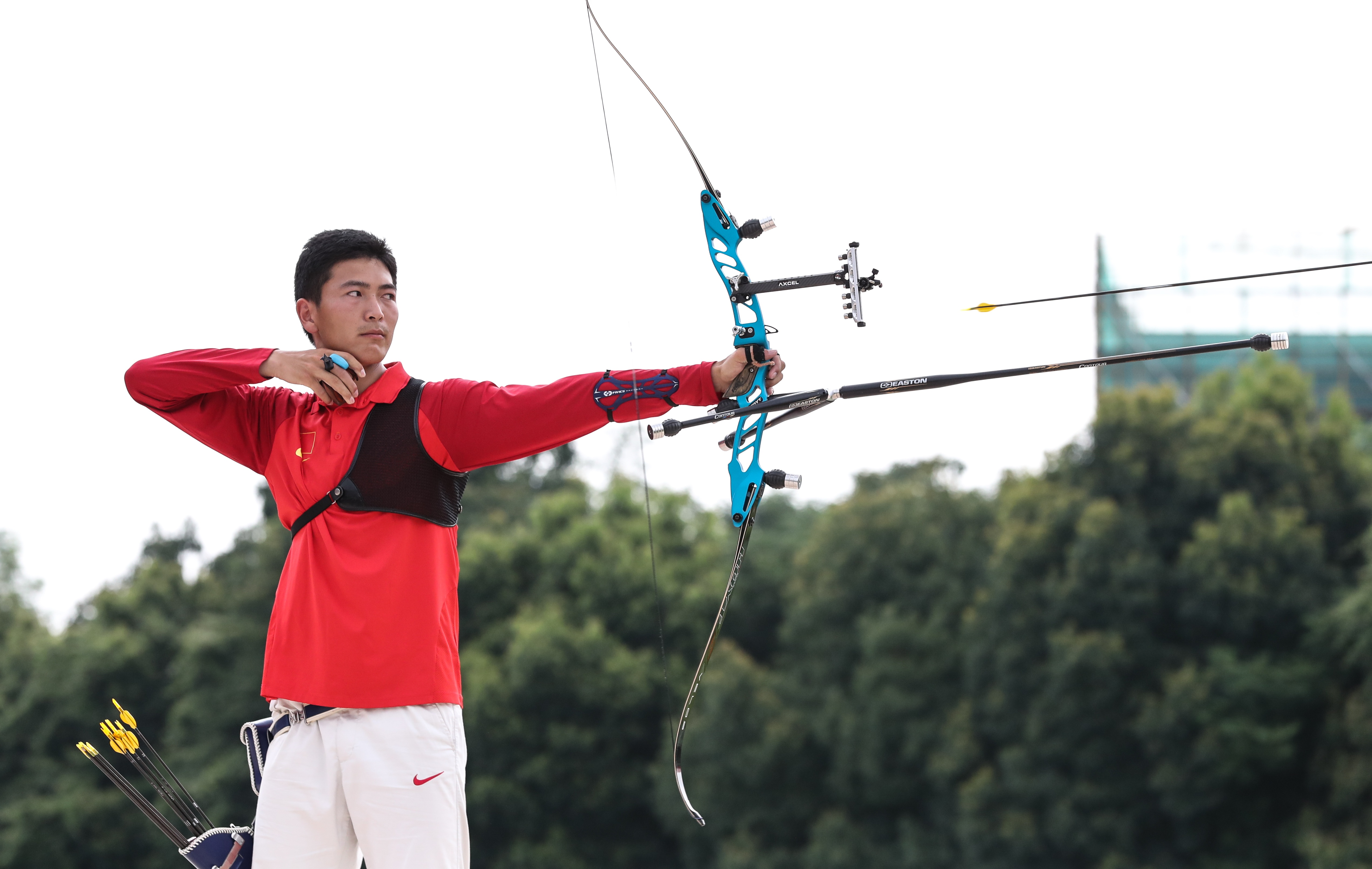 中国选手在射箭比赛中表现出色