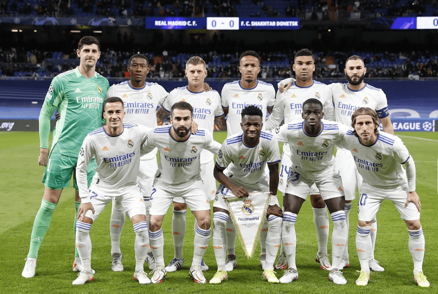 AC米兰险胜巴黎,卡塞米罗扛起全队 AC米兰险胜巴黎,卡塞米罗扛起全队