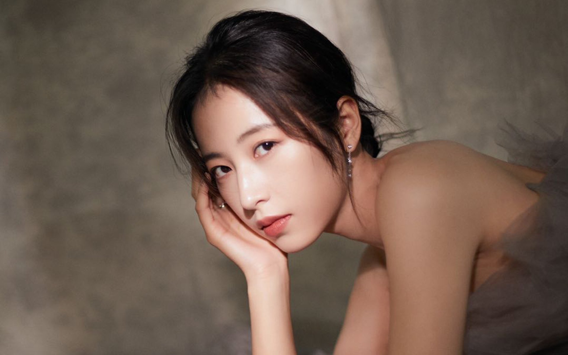 巨星之光破长夜，字母哥力压浙江，诠释何为定鼎之价