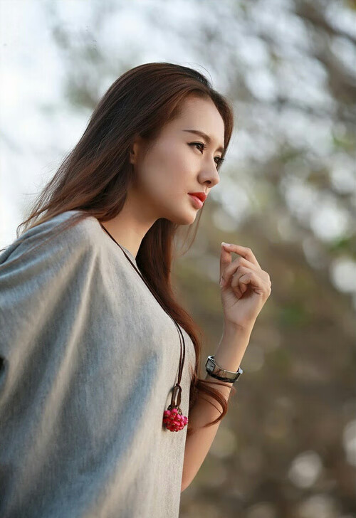 世俱杯赛程-梦剧场的奇幻夜，当克瓦拉茨赫利亚的魔法击穿巴萨