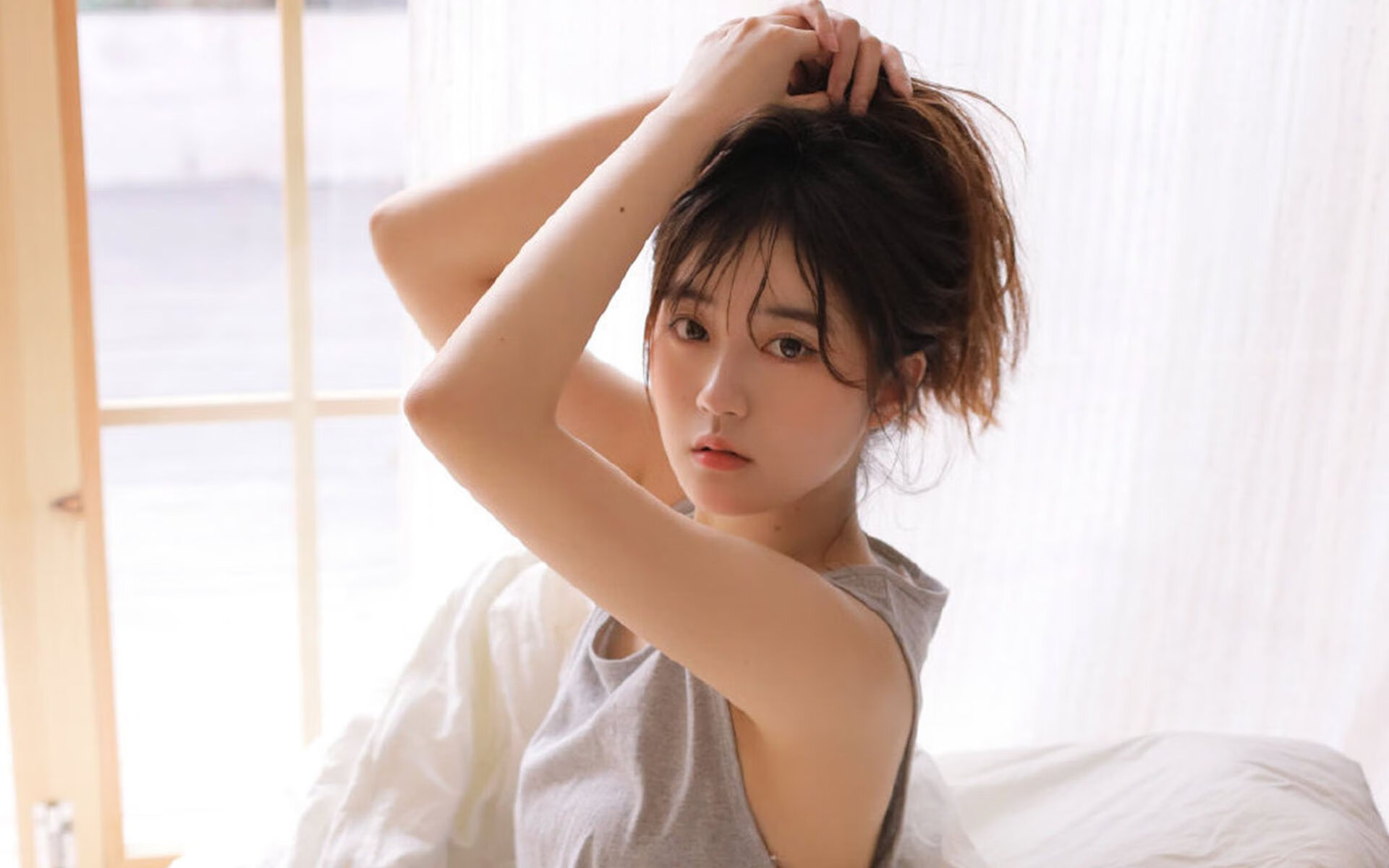 世俱杯参赛资格-节奏之王，德文·布克如何用精确制导的进攻，驯服灰熊的狂野反扑？