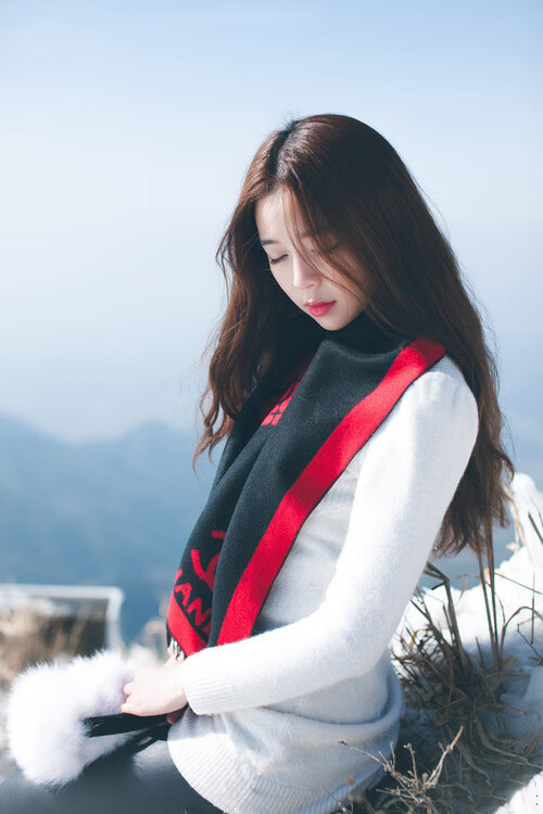 活塞对阵雷霆，范弗利特比赛走势一手掌控